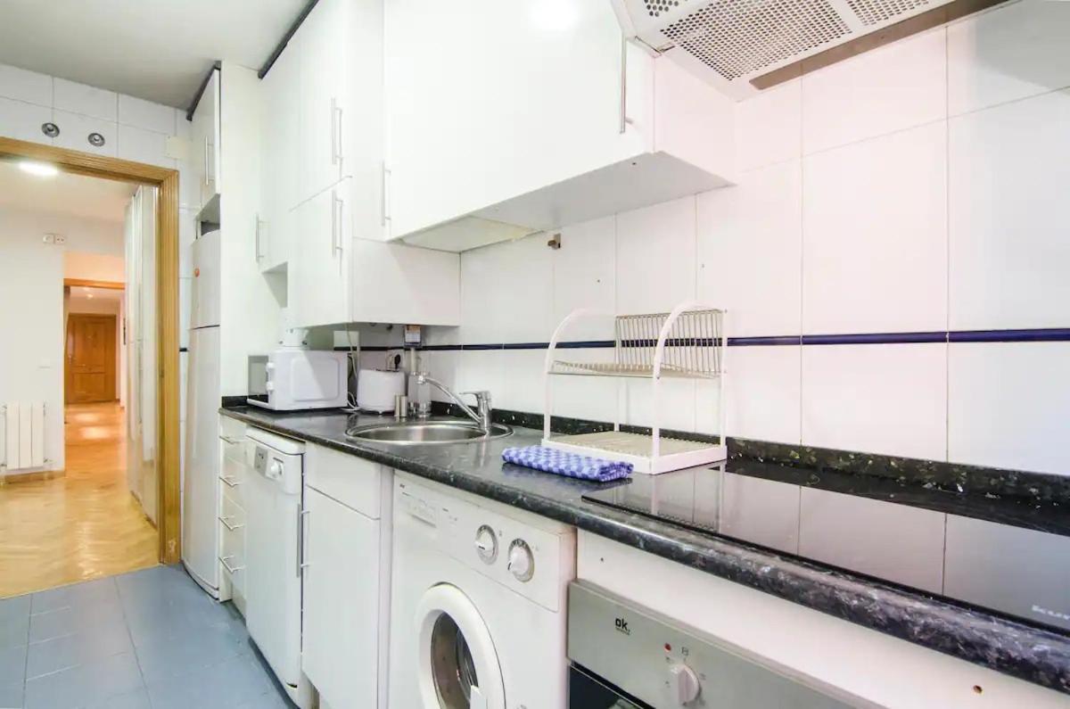Bright & Spacious- City Center- 2Rooms-2Bathrooms Madrid Exterior foto