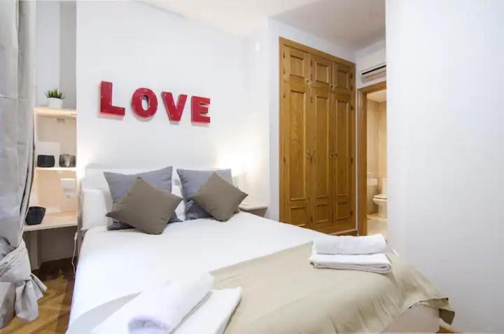 Bright & Spacious- City Center- 2Rooms-2Bathrooms Madrid Exterior foto